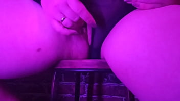 Plumper masturbates for the photographer