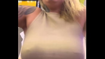 Nossa não vi que a minha camisa ficou transparente com o suor qui delicia na academia