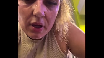 Nossa não vi que a minha camisa ficou transparente com o suor qui delicia na academia