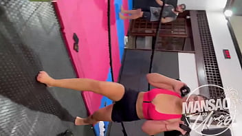 Ficamos excitadas malhando e tiramos toda a roupa