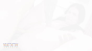 Sweet colombia teen madison stil to enjoy some intense dp with 2 big cocks