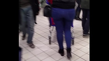 Beautiful ass walk at store 2