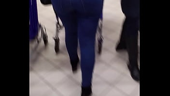 Beautiful ass walk at store 2