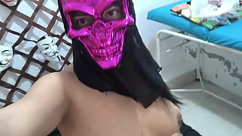 Descobrimos que não tinha ninguém em casa e começamos a transar com minha madrasta pervertida no halloween Descobrimos que não tinha ninguém em casa e começamos a transar com minha madrasta pervertida no halloween