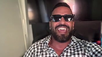 Trailer esposa de corno