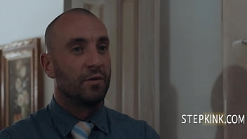 Curvy cougar seduces her entire family