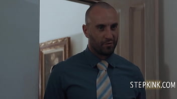 Curvy cougar seduces her entire family