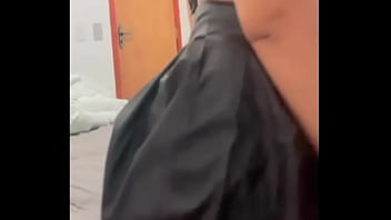 Casada Rabuda E Gostosa Mostrando Que Aguenta Tudo thumbnail