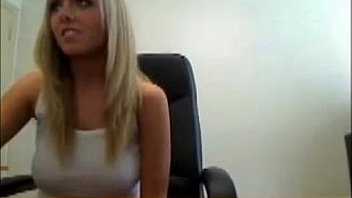 Hot Blonde Camgirl thumbnail