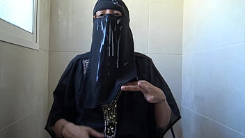 This Moroccan Girl Is Crazy She Had Sex In A Public Toilet With A Stranger Who Gave Her A Big Cumshot thumbnail