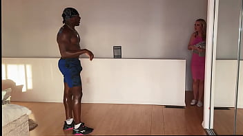 Curvy blonde stepmom rachael cavalli gets creampied by bbc after workout