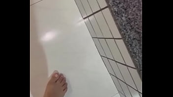 A gordinha da minha esposa estava há 2 meses sem pica e me implorou para meter tudo