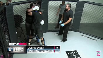 Lexi gives a proper dick riding to lucky dude