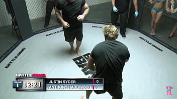 Lexi gives a proper dick riding to lucky dude