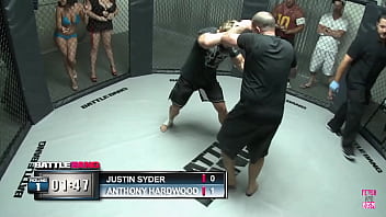 Lexi gives a proper dick riding to lucky dude