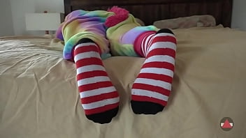 Girl pawg shoes her foot fetish