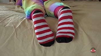 Girl pawg shoes her foot fetish