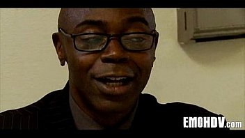 Emo Goth Slut 024 thumbnail