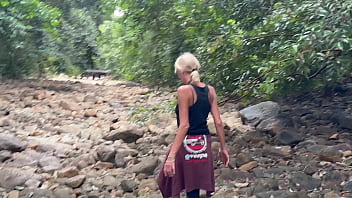 She lost in the forest if you help me i'll suck your cock and you cum in my mouth