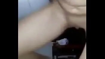 Le gusta sentarse en mi pene