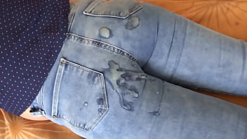 After fucking i pull up my jeans to receive big cumshots in my ass