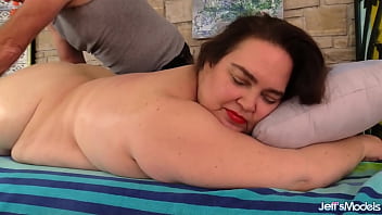 Bbw darling geisha requests a massage with all the extras