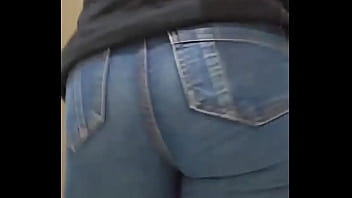 Calça Jeans Torando Minha Bucetinha thumbnail