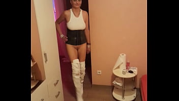 Milf sandra im eros center sep 09 2025