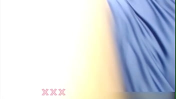 Fille Bien Roulée Chevauchant Un Torse De Gode Dans Une Chambre D'hôtel thumbnail