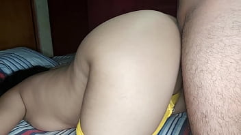 Madrastra se deja follar por su hijastro en cuatro