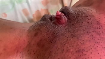 This is a homemade video of pussy sucking she love this