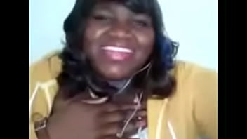 3910591 gorgeous bbw flashing boobs at school