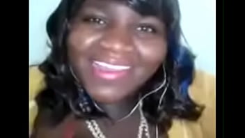 3910591 gorgeous bbw flashing boobs at school