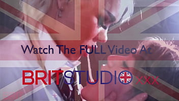 Student snowballs cum to her friend