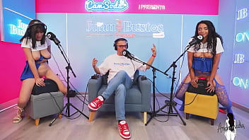 1 tetona y 1 culona nos confesamos y nos venimos a chorros sobre las sillas vibradoras de juan bustos podcast