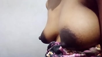 Mom lesbian milf's please come and play with me