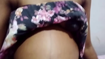 Mom lesbian milf's please come and play with me