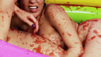 Romana ryder and tammie lee rub their naked bodies together in a jam bath