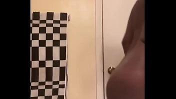 Nude twerk video & petite body update check