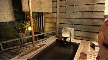 現在アイドルとして活動中の爆乳gカップ19歳 デビュー前に撮影した完全独占ハメ撮り映像 4