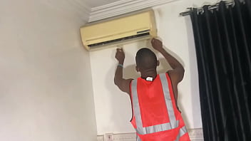 Electrical And Home Fitting Workers Fuck Madam After Fixing Her Air Conditioner And Television Set thumbnail