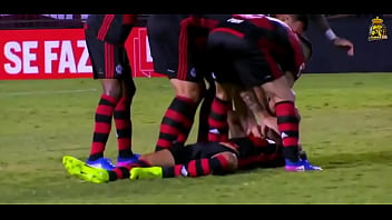 Gozei vendo esse gol do lucas paquetá