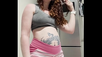 Loira safada e vadia gosta de si oferecer como premio e suas redes sociais