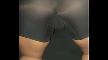 Esposa culona en leggins