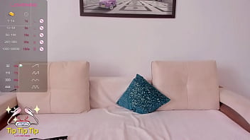 Smerig hoertje met grote kutje