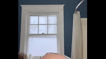 Ivy19921 getting ready for bed bath shaving masturbating lotion brushing teeth