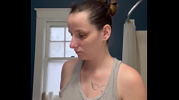 Ivy19921 getting ready for bed bath shaving masturbating lotion brushing teeth