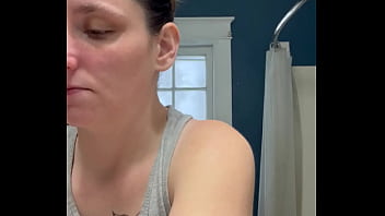 Ivy19921 getting ready for bed bath shaving masturbating lotion brushing teeth