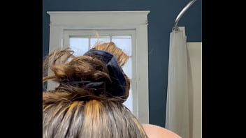 Ivy19921 getting ready for bed bath shaving masturbating lotion brushing teeth