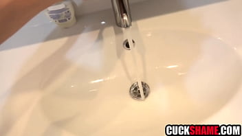 Cuckold husband allowes wife fuck young hung guys